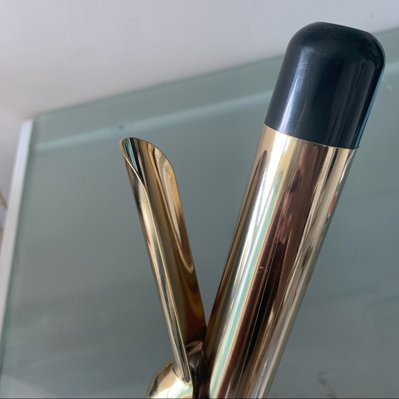 Hot Tools Professional 24K Gold 1.5” Curling Iron - Picture 11 of 14